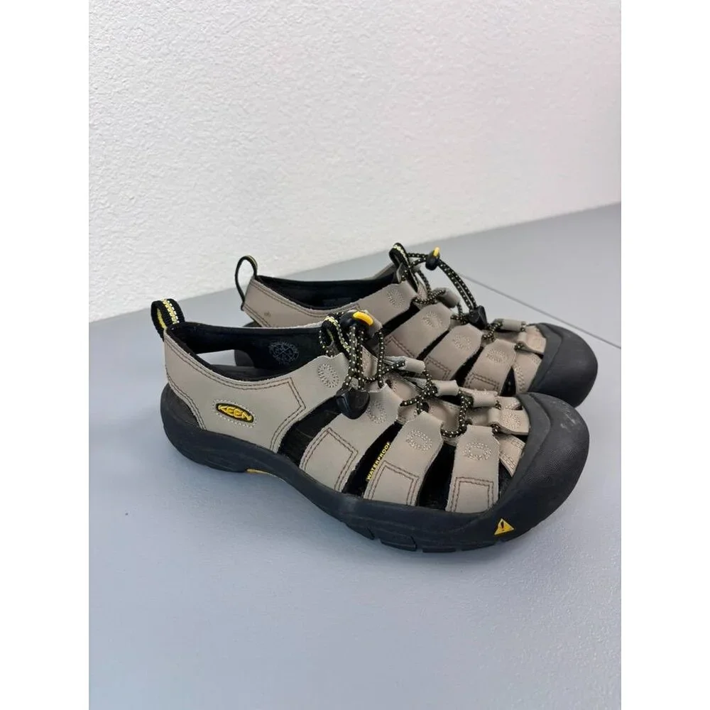 Keen men's 6 tan Newport H2 closed-toe water sandals hiking outdoor casual‎